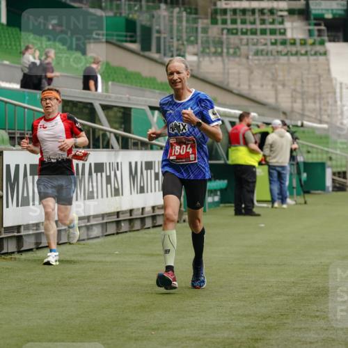 13.09.2026 - 21. swb-Marathon Bremen Michael Burmester http://msf.ph/oto/10435516 13.09.2026 12:37:56 Laufen im Stadion 277, 346, 466, 658, 895, 1090, 1118, 1320, 1323, 1385, 1485, 1583, 1604, 1754, 1911, 2073, 2141, 2352, 2585, 2670, 3080, 3606, 3617, 5160, 6112, 7244, 7650, 7768, 8077, 8081, 8729, 9399, 9522, 9617, 250, 272, 299, 525, 919, 1089, 1212, 2072, 5428 meine-sportfotos.de