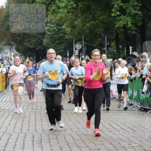 13.09.2026 - Kiel Lauf Yannick Fuchs http://msf.ph/oto/10435569 13.09.2026 09:49:38 Ziel 2065, 2110, 2366, 3687, 4067, 4363, 4376, 7641, 8128, 9944, 10159, 11973, 12045, 12492, 221, 784, 1559, 1561, 2115, 2327, 2592, 2626, 2731, 2867, 2919, 3094, 3785, 4173, 4333, 4364, 4711, 4962, 5404, 6278, 8617, 8681, 8869, 9001, 10145, 10150, 11190, 11322, 11989, 11990, 12492, 12632, 2066, 2976, 3571, 3914, 4125, 5791, 6359, 6658, 6706, 6707, 7606, 7884, 7937, 10105, 10178, 10229, 10565, 10990, 12047, 12462, 12560, 12749, 3550, 4961, 6065, 6278, 11411 meine-sportfotos.de