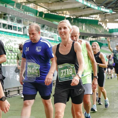 13.09.2026 - 21. swb-Marathon Bremen Michael Burmester http://msf.ph/oto/10435571 13.09.2026 13:34:13 Laufen im Stadion 155, 170, 193, 368, 428, 594, 679, 709, 765, 916, 1001, 1026, 1048, 1051, 1098, 1280, 1321, 1444, 1553, 1557, 1560, 1591, 1592, 1607, 1661, 1703, 1760, 1772, 1784, 1827, 1992, 1996, 2077, 2132, 2226, 2338, 2399, 2400, 2451, 2479, 2511, 2515, 2543, 2616, 2630, 2641, 2718, 2735, 2757, 2787, 2791, 2982, 3014, 3179, 3191, 3345, 3443, 3503, 3547, 3577, 3601, 3614, 3660, 3708, 3709, 3720, 3797, 3875, 3901, 3904, 3911, 3914, 3952, 4001, 4014, 4500, 4561, 5151 meine-sportfotos.de