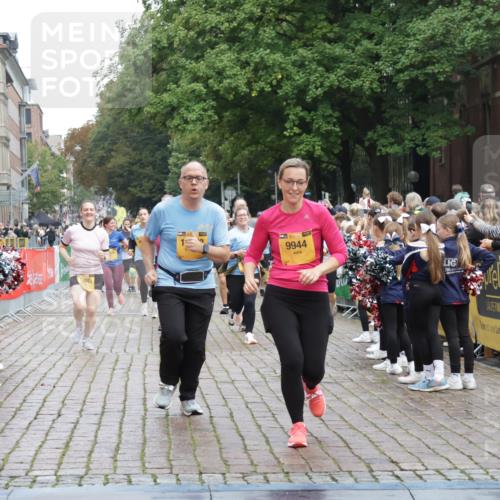 13.09.2026 - Kiel Lauf Yannick Fuchs http://msf.ph/oto/10435582 13.09.2026 09:49:40 Ziel 2065, 2110, 2366, 2976, 3687, 4067, 4363, 4376, 7641, 8128, 9944, 10159, 11973, 12045, 221, 784, 1559, 1561, 2065, 2115, 2327, 2592, 2626, 2731, 2867, 2919, 3094, 3785, 4173, 4333, 4363, 4364, 4376, 4711, 4962, 5404, 8617, 8681, 8869, 9001, 10145, 10150, 11190, 11322, 11989, 11990, 12492, 12632, 1033, 2066, 3571, 3914, 4125, 5791, 6359, 6658, 6706, 6707, 7606, 7884, 7937, 9122, 10105, 10178, 10229, 10565, 10990, 12047, 12462, 12560, 12749, 3550, 4961, 6065, 6278, 11411 meine-sportfotos.de