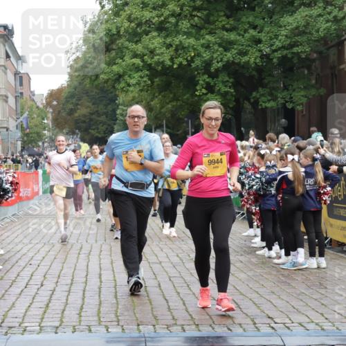 13.09.2026 - Kiel Lauf Yannick Fuchs http://msf.ph/oto/10435587 13.09.2026 09:49:41 Ziel 2066, 2110, 2366, 2976, 3687, 4067, 4125, 7641, 8128, 9944, 10159, 10229, 11973, 12045, 12560, 221, 784, 1559, 1561, 2065, 2115, 2327, 2592, 2626, 2731, 2867, 2919, 3094, 3785, 4173, 4333, 4363, 4364, 4376, 4711, 4962, 5404, 8617, 8681, 8869, 9001, 10145, 10150, 11190, 11322, 11989, 11990, 12492, 12632, 951, 1033, 1796, 3571, 3914, 5791, 6359, 6658, 6706, 6707, 7606, 7884, 7937, 8584, 8585, 8589, 9122, 10105, 10178, 10565, 10990, 12047, 12462, 12749, 4961, 6278, 11411 meine-sportfotos.de