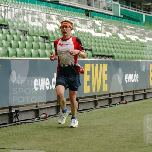 13.09.2026 - 21. swb-Marathon Bremen Michael Burmester http://msf.ph/oto/10435594 13.09.2026 12:38:02 Laufen im Stadion 277, 346, 466, 658, 895, 901, 1090, 1118, 1320, 1323, 1385, 1485, 1583, 1604, 1754, 1911, 2073, 2141, 2352, 2585, 2670, 3080, 3606, 3617, 5160, 6112, 7244, 7650, 8077, 8081, 8729, 9399, 9522, 9617, 250, 272, 299, 525, 919, 1089, 1212, 2072, 5428 meine-sportfotos.de
