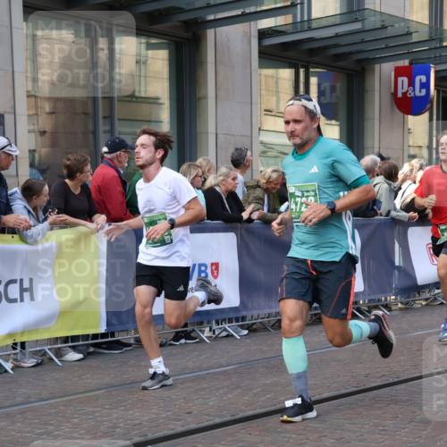 13.09.2026 - 21. swb-Marathon Bremen Strokosch-Dieckow http://msf.ph/oto/10435608 13.09.2026 13:14:03 Ziel 107, 235, 376, 469, 1043, 1125, 1492, 1542, 1814, 1998, 2043, 2084, 2203, 2913, 2922, 3085, 3545, 3821, 4452, 4728, 5794, 5836, 5986, 6130, 6506, 7029, 7117, 7591, 7659, 7826, 8456, 8919, 9783, 9868, 524, 670, 683, 1433, 1613, 1704, 1707, 1937, 2422, 2701, 2824, 3236, 3413, 5443, 5593, 5610, 6145, 6451, 7029, 7210, 7283, 7435, 7707, 7963, 8118, 8886, 9426, 9635, 9884, 10105 meine-sportfotos.de