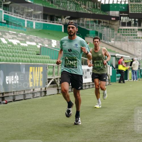13.09.2026 - 21. swb-Marathon Bremen Michael Burmester http://msf.ph/oto/10435624 13.09.2026 12:38:04 Laufen im Stadion 277, 346, 466, 658, 895, 901, 1090, 1118, 1320, 1323, 1385, 1485, 1583, 1587, 1604, 1754, 1911, 2073, 2141, 2352, 2585, 2670, 3080, 3606, 3617, 5160, 6112, 7244, 7650, 8077, 8081, 8729, 9399, 9522, 9617, 250, 272, 299, 525, 919, 1089, 1212, 1875, 2072, 5428 meine-sportfotos.de