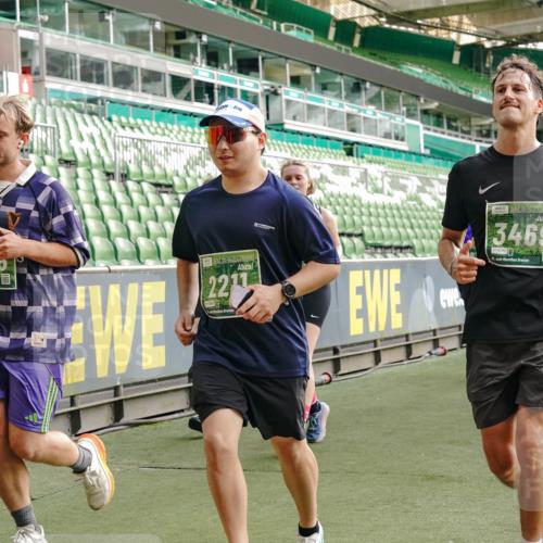 13.09.2026 - 21. swb-Marathon Bremen Michael Burmester http://msf.ph/oto/10435638 13.09.2026 13:34:19 Laufen im Stadion 155, 170, 193, 368, 428, 594, 679, 709, 765, 916, 1001, 1026, 1048, 1051, 1098, 1280, 1321, 1396, 1444, 1553, 1557, 1560, 1591, 1592, 1607, 1661, 1703, 1760, 1772, 1784, 1827, 1992, 1996, 2077, 2132, 2226, 2335, 2338, 2399, 2400, 2451, 2479, 2511, 2515, 2543, 2630, 2641, 2718, 2735, 2757, 2787, 2791, 2982, 3179, 3191, 3345, 3443, 3503, 3547, 3577, 3601, 3614, 3660, 3708, 3709, 3720, 3797, 3875, 3901, 3904, 3911, 3914, 3952, 4001, 4014, 4500, 4546, 4561, 5151 meine-sportfotos.de