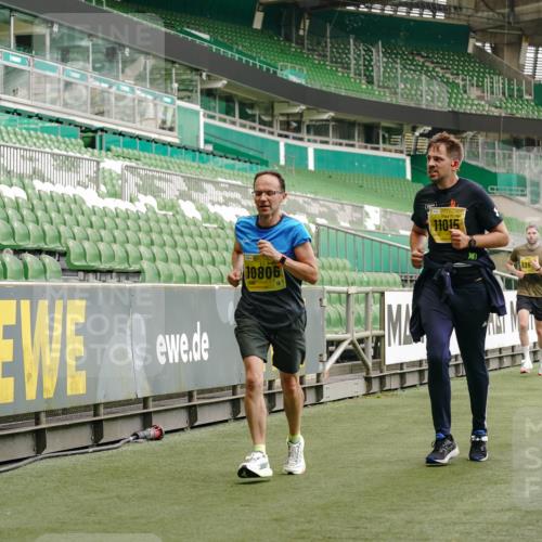 13.09.2026 - 21. swb-Marathon Bremen Michael Burmester http://msf.ph/oto/10435640 13.09.2026 10:25:53 Laufen im Stadion 10143, 10210, 10214, 10228, 10312, 10318, 10328, 10336, 10337, 10342, 10346, 10352, 10358, 10398, 10436, 10445, 10447, 10454, 10456, 10536, 10593, 10632, 10735, 10742, 10775, 10806, 10807, 10816, 10861, 10866, 10987, 10988, 11015, 11019, 11020, 11088, 11108, 11130, 11135, 11155, 11187, 11199, 11209, 11232, 11265, 11279, 11312, 11375, 11442, 11447, 11468, 11527, 11607, 11615, 11630, 11632, 11704, 11758, 11826, 11948, 12281, 12406, 12426, 12525, 13585 meine-sportfotos.de