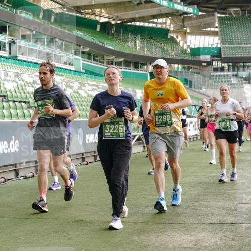 13.09.2026 - 21. swb-Marathon Bremen Michael Burmester http://msf.ph/oto/10435651 13.09.2026 13:34:20 Laufen im Stadion 155, 170, 193, 368, 428, 594, 679, 709, 765, 916, 1001, 1026, 1048, 1051, 1098, 1280, 1321, 1396, 1444, 1553, 1557, 1560, 1591, 1592, 1607, 1661, 1703, 1760, 1772, 1784, 1827, 1992, 1996, 2077, 2132, 2226, 2335, 2338, 2399, 2400, 2451, 2479, 2511, 2515, 2543, 2630, 2641, 2718, 2735, 2757, 2787, 2791, 2982, 3179, 3191, 3345, 3443, 3503, 3547, 3577, 3601, 3614, 3660, 3708, 3709, 3720, 3797, 3875, 3904, 3911, 3914, 3952, 4001, 4014, 4500, 4546, 4561, 5151 meine-sportfotos.de
