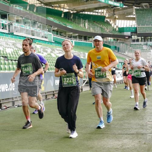 13.09.2026 - 21. swb-Marathon Bremen Michael Burmester http://msf.ph/oto/10435661 13.09.2026 13:34:20 Laufen im Stadion 155, 170, 193, 368, 428, 594, 679, 709, 765, 916, 1001, 1026, 1048, 1051, 1098, 1280, 1321, 1396, 1444, 1553, 1557, 1560, 1591, 1592, 1607, 1661, 1703, 1760, 1772, 1784, 1827, 1992, 1996, 2077, 2132, 2226, 2335, 2338, 2399, 2400, 2451, 2479, 2511, 2515, 2543, 2630, 2641, 2718, 2735, 2757, 2787, 2791, 2982, 3179, 3191, 3345, 3443, 3503, 3547, 3577, 3601, 3614, 3660, 3708, 3709, 3720, 3797, 3875, 3904, 3911, 3914, 3952, 4001, 4014, 4500, 4546, 4561, 5151 meine-sportfotos.de