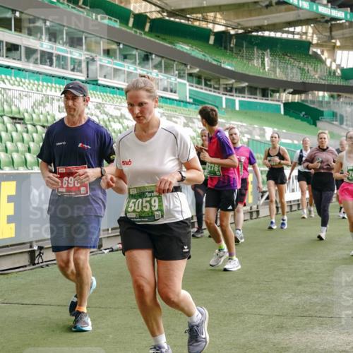 13.09.2026 - 21. swb-Marathon Bremen Michael Burmester http://msf.ph/oto/10435730 13.09.2026 13:34:23 Laufen im Stadion 155, 170, 193, 368, 428, 496, 594, 679, 709, 765, 916, 1001, 1026, 1048, 1051, 1098, 1280, 1321, 1396, 1444, 1553, 1557, 1560, 1607, 1661, 1703, 1760, 1772, 1784, 1827, 1965, 1992, 1996, 2077, 2132, 2226, 2335, 2338, 2399, 2400, 2451, 2479, 2511, 2515, 2543, 2641, 2718, 2735, 2757, 2787, 2791, 2982, 3179, 3191, 3345, 3443, 3503, 3547, 3577, 3601, 3614, 3660, 3708, 3709, 3720, 3797, 3875, 3904, 3911, 3914, 3952, 4001, 4014, 4500, 4546, 4561, 5151 meine-sportfotos.de