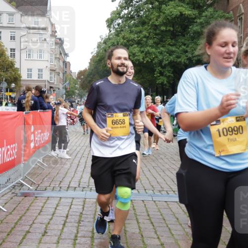 13.09.2026 - Kiel Lauf Yannick Fuchs http://msf.ph/oto/10435786 13.09.2026 09:49:53 Ziel 2066, 2976, 3571, 3687, 3914, 4125, 5791, 6359, 6658, 6706, 6707, 7606, 7884, 7937, 10105, 10159, 10178, 10229, 10565, 10990, 12047, 12462, 12560, 12749, 784, 2065, 2110, 2327, 2366, 2919, 3687, 3785, 4067, 4363, 4364, 4376, 4711, 4962, 5404, 7641, 8128, 8869, 9944, 10145, 10159, 11973, 12045, 12492, 12632, 639, 951, 1033, 1796, 3042, 3602, 4856, 5619, 7142, 7864, 8042, 8584, 8585, 8589, 8790, 8890, 9122, 9683, 9780, 10074, 10108, 10487, 10491, 10548, 2919 meine-sportfotos.de