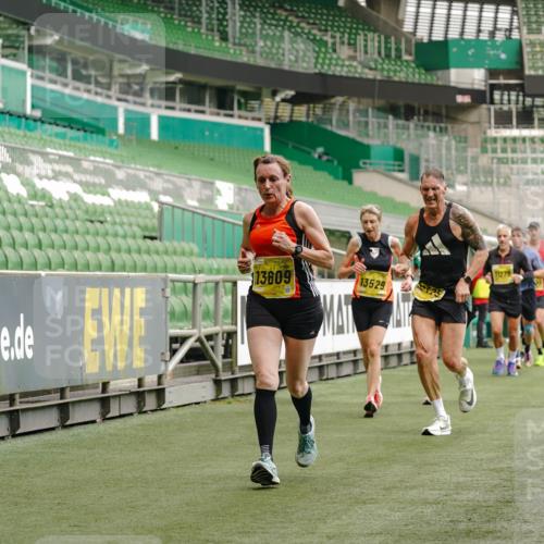 13.09.2026 - 21. swb-Marathon Bremen Michael Burmester http://msf.ph/oto/10435833 13.09.2026 10:26:01 Laufen im Stadion 10143, 10210, 10214, 10228, 10312, 10318, 10328, 10336, 10337, 10342, 10346, 10352, 10358, 10398, 10436, 10445, 10447, 10454, 10456, 10464, 10536, 10541, 10583, 10593, 10632, 10735, 10742, 10775, 10806, 10807, 10816, 10861, 10866, 10987, 10988, 11015, 11019, 11020, 11088, 11108, 11130, 11135, 11155, 11187, 11199, 11209, 11232, 11265, 11279, 11312, 11375, 11442, 11447, 11468, 11527, 11607, 11615, 11630, 11632, 11704, 11758, 11948, 12281, 12406, 12426 meine-sportfotos.de
