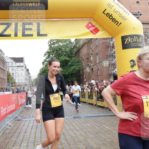 13.09.2026 - Kiel Lauf Yannick Fuchs http://msf.ph/oto/10435850 13.09.2026 09:49:59 Ziel 639, 951, 1033, 1796, 3571, 3914, 4856, 5791, 6359, 6658, 6706, 6707, 7606, 7884, 7937, 8584, 8585, 8589, 8790, 8890, 9122, 9780, 10105, 10178, 12047, 12462, 12749, 2065, 2066, 2110, 2327, 2366, 2976, 3571, 3687, 3785, 4067, 4125, 4363, 4376, 4711, 5404, 6658, 7606, 7641, 7884, 8128, 9944, 10159, 10229, 10565, 10990, 11973, 12045, 12492, 12560, 12632, 12749, 1366, 3042, 3602, 5535, 5619, 7142, 7864, 8023, 8042, 9683, 9793, 10074, 10108, 10487, 10491, 10548, 2327, 2919 meine-sportfotos.de