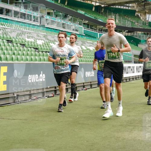 13.09.2026 - 21. swb-Marathon Bremen Michael Burmester http://msf.ph/oto/10435854 13.09.2026 13:05:35 Laufen im Stadion 109, 178, 217, 244, 287, 323, 394, 430, 454, 534, 536, 565, 578, 613, 647, 784, 891, 900, 1073, 1239, 1243, 1274, 1307, 1308, 1365, 1373, 1380, 1456, 1533, 1574, 1581, 1627, 1656, 1687, 1780, 1909, 1914, 1932, 1941, 2023, 2076, 2089, 2126, 2241, 2244, 2265, 2301, 2310, 2355, 2369, 2393, 2430, 2452, 2464, 2602, 2723, 2742, 2764, 2867, 2872, 2910, 2919, 2957, 2959, 2985, 3028, 3030, 3115, 3217, 3278, 3320, 3343, 3419, 3425, 3444, 3485, 3521, 3796, 3909 meine-sportfotos.de