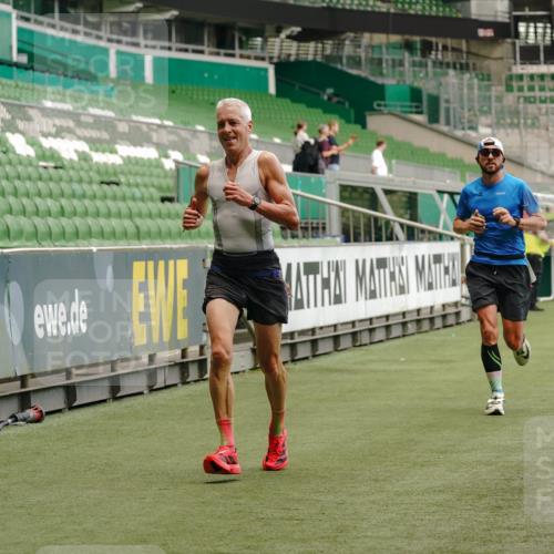 13.09.2026 - 21. swb-Marathon Bremen Michael Burmester http://msf.ph/oto/10435857 13.09.2026 12:38:28 Laufen im Stadion 277, 346, 466, 658, 895, 901, 1090, 1118, 1248, 1320, 1323, 1385, 1472, 1576, 1587, 1604, 1717, 1751, 1754, 1758, 1795, 1911, 2141, 2352, 2585, 2670, 3080, 3606, 5160, 5163, 5912, 6112, 7650, 8077, 8081, 8467, 8729, 9399, 9522, 9617, 250, 272, 299, 919, 1089, 1550, 1875, 4232, 7692 meine-sportfotos.de