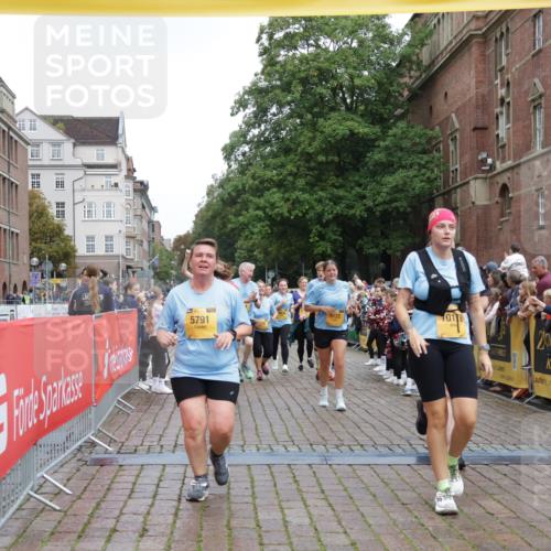 13.09.2026 - Kiel Lauf Yannick Fuchs http://msf.ph/oto/10435870 13.09.2026 09:50:01 Ziel 639, 951, 1033, 1796, 3042, 3602, 3914, 4856, 5791, 6706, 6707, 7142, 7937, 8584, 8585, 8589, 8790, 8890, 9122, 9780, 10074, 10178, 11565, 11814, 12047, 12462, 2065, 2066, 2110, 2366, 2976, 3571, 3687, 4067, 4125, 4363, 4376, 6359, 6658, 7606, 7641, 7884, 8128, 9944, 10105, 10159, 10229, 10565, 10990, 11973, 12045, 12492, 12560, 12749, 1366, 5184, 5254, 5535, 5619, 7864, 8023, 8042, 9683, 9793, 10108, 10487, 10491, 10548, 2327, 2919 meine-sportfotos.de