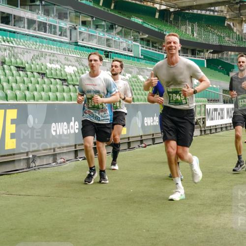 13.09.2026 - 21. swb-Marathon Bremen Michael Burmester http://msf.ph/oto/10435890 13.09.2026 13:05:35 Laufen im Stadion 109, 178, 217, 244, 287, 323, 394, 430, 454, 534, 536, 565, 578, 613, 647, 784, 891, 900, 1073, 1239, 1243, 1274, 1307, 1308, 1365, 1373, 1380, 1456, 1533, 1574, 1581, 1627, 1656, 1687, 1780, 1909, 1914, 1932, 1941, 2023, 2076, 2089, 2126, 2241, 2244, 2265, 2301, 2310, 2355, 2369, 2393, 2430, 2452, 2464, 2602, 2723, 2742, 2764, 2867, 2872, 2910, 2919, 2957, 2959, 2985, 3028, 3030, 3115, 3217, 3278, 3320, 3343, 3419, 3425, 3444, 3485, 3521, 3796, 3909 meine-sportfotos.de