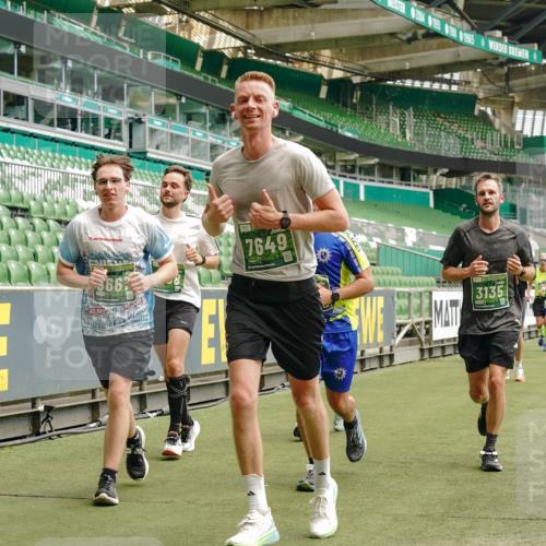 13.09.2026 - 21. swb-Marathon Bremen Michael Burmester http://msf.ph/oto/10435912 13.09.2026 13:05:35 Laufen im Stadion 109, 178, 217, 244, 287, 323, 394, 430, 454, 534, 536, 565, 578, 613, 647, 784, 891, 900, 1073, 1239, 1243, 1274, 1307, 1308, 1365, 1373, 1380, 1456, 1533, 1574, 1581, 1627, 1656, 1687, 1780, 1909, 1914, 1932, 1941, 2023, 2076, 2089, 2126, 2241, 2244, 2265, 2301, 2310, 2355, 2369, 2393, 2430, 2452, 2464, 2602, 2723, 2742, 2764, 2867, 2872, 2910, 2919, 2957, 2959, 2985, 3028, 3030, 3115, 3217, 3278, 3320, 3343, 3419, 3425, 3444, 3485, 3521, 3796, 3909 meine-sportfotos.de