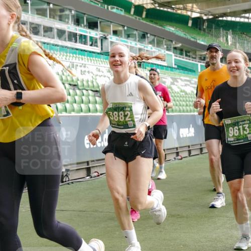 13.09.2026 - 21. swb-Marathon Bremen Michael Burmester http://msf.ph/oto/10435929 13.09.2026 13:34:50 Laufen im Stadion 170, 193, 368, 428, 462, 496, 594, 679, 709, 765, 916, 1026, 1048, 1098, 1280, 1321, 1396, 1444, 1553, 1557, 1560, 1607, 1661, 1703, 1760, 1772, 1784, 1827, 1965, 1974, 1977, 1992, 1996, 2335, 2338, 2399, 2400, 2451, 2479, 2511, 2515, 2543, 2641, 2650, 2718, 2735, 2757, 2787, 2789, 2791, 2894, 2982, 3090, 3179, 3191, 3345, 3406, 3443, 3503, 3547, 3577, 3660, 3708, 3709, 3720, 3875, 3904, 3911, 3914, 3952, 4001, 4014, 4200, 4290, 4500, 4546, 4561, 4880, 4967, 5000, 5151, 5229 meine-sportfotos.de