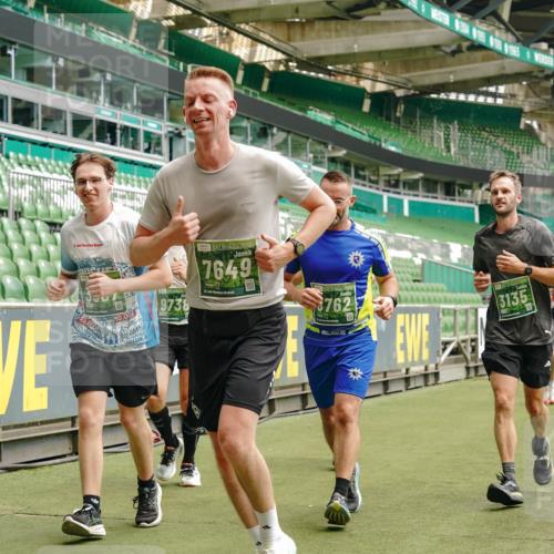 13.09.2026 - 21. swb-Marathon Bremen Michael Burmester http://msf.ph/oto/10435956 13.09.2026 13:05:36 Laufen im Stadion 109, 178, 217, 244, 287, 323, 394, 430, 454, 534, 536, 565, 578, 613, 647, 784, 891, 900, 1073, 1239, 1243, 1274, 1307, 1308, 1365, 1373, 1380, 1456, 1533, 1574, 1581, 1627, 1656, 1687, 1780, 1909, 1914, 1932, 1941, 2023, 2076, 2089, 2126, 2241, 2244, 2265, 2301, 2310, 2355, 2369, 2393, 2430, 2452, 2464, 2602, 2723, 2742, 2764, 2867, 2872, 2910, 2919, 2957, 2959, 2985, 3028, 3030, 3115, 3217, 3278, 3320, 3343, 3419, 3425, 3444, 3485, 3521, 3796, 3909 meine-sportfotos.de