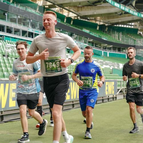 13.09.2026 - 21. swb-Marathon Bremen Michael Burmester http://msf.ph/oto/10435974 13.09.2026 13:05:36 Laufen im Stadion 109, 178, 217, 244, 287, 323, 394, 430, 454, 534, 536, 565, 578, 613, 647, 784, 891, 900, 1073, 1239, 1243, 1274, 1307, 1308, 1365, 1373, 1380, 1456, 1533, 1574, 1581, 1627, 1656, 1687, 1780, 1909, 1914, 1932, 1941, 2023, 2076, 2089, 2126, 2241, 2244, 2265, 2301, 2310, 2355, 2369, 2393, 2430, 2452, 2464, 2602, 2723, 2742, 2764, 2867, 2872, 2910, 2919, 2957, 2959, 2985, 3028, 3030, 3115, 3217, 3278, 3320, 3343, 3419, 3425, 3444, 3485, 3521, 3796, 3909 meine-sportfotos.de