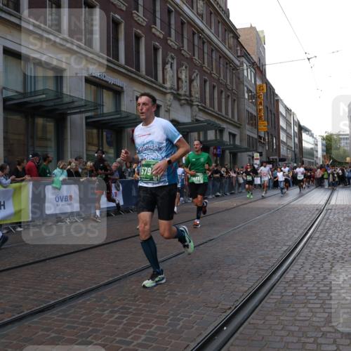 13.09.2026 - 21. swb-Marathon Bremen Strokosch-Dieckow http://msf.ph/oto/10436069 13.09.2026 13:14:17 Ziel 199, 376, 469, 615, 616, 1043, 1125, 1455, 1492, 1814, 2251, 2847, 2971, 2997, 3012, 3085, 3175, 3821, 3834, 4097, 4246, 4452, 4586, 4685, 5239, 5794, 5836, 5962, 6130, 6506, 7117, 7251, 7782, 7826, 8366, 8456, 9242, 9868, 10016, 107, 235, 1433, 1542, 1613, 1998, 2043, 2084, 2203, 2701, 2824, 2913, 2922, 3545, 4452, 4728, 5593, 5610, 5986, 6145, 7029, 7435, 7591, 7659, 7963, 8118, 8886, 8919, 9426, 9783, 10105 meine-sportfotos.de