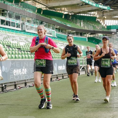 13.09.2026 - 21. swb-Marathon Bremen Michael Burmester http://msf.ph/oto/10436074 13.09.2026 13:35:08 Laufen im Stadion 170, 193, 368, 428, 462, 496, 657, 679, 709, 916, 1026, 1048, 1098, 1280, 1321, 1396, 1432, 1444, 1553, 1557, 1560, 1607, 1661, 1703, 1726, 1772, 1784, 1827, 1965, 1974, 1977, 1992, 1996, 2335, 2338, 2451, 2479, 2511, 2543, 2578, 2641, 2650, 2735, 2757, 2787, 2789, 2791, 2894, 3090, 3179, 3191, 3345, 3406, 3472, 3503, 3547, 3555, 3577, 3660, 3708, 3709, 3720, 3801, 3875, 3904, 3914, 4001, 4014, 4200, 4290, 4500, 4546, 4561, 4880, 4967, 5000, 5151, 5229, 6669, 350 meine-sportfotos.de