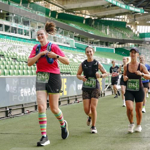 13.09.2026 - 21. swb-Marathon Bremen Michael Burmester http://msf.ph/oto/10436090 13.09.2026 13:35:08 Laufen im Stadion 170, 193, 368, 428, 462, 496, 657, 679, 709, 916, 1026, 1048, 1098, 1280, 1321, 1396, 1432, 1444, 1553, 1557, 1560, 1607, 1661, 1703, 1726, 1772, 1784, 1827, 1965, 1974, 1977, 1992, 1996, 2335, 2338, 2451, 2479, 2511, 2543, 2578, 2641, 2650, 2735, 2757, 2787, 2789, 2791, 2894, 3090, 3179, 3191, 3345, 3406, 3472, 3503, 3547, 3555, 3577, 3660, 3708, 3709, 3720, 3801, 3875, 3904, 3914, 4001, 4014, 4200, 4290, 4500, 4546, 4561, 4880, 4967, 5000, 5151, 5229, 6669, 350 meine-sportfotos.de