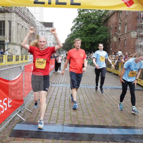 13.09.2026 - Kiel Lauf Yannick Fuchs http://msf.ph/oto/10436102 13.09.2026 09:50:13 Ziel 639, 1366, 3042, 3602, 5535, 5619, 7142, 7864, 8042, 8890, 9683, 9780, 9793, 10074, 10108, 10487, 10491, 10548, 10653, 11565, 11814, 639, 951, 1033, 1796, 2066, 2110, 2366, 2976, 3571, 3687, 3914, 4067, 4125, 4856, 5791, 6359, 6658, 6706, 6707, 7606, 7641, 7884, 7937, 8128, 8584, 8585, 8589, 8790, 9122, 9944, 10105, 10159, 10178, 10229, 10565, 10990, 11973, 12045, 12047, 12462, 12560, 12749, 1545, 2811, 2816, 3289, 3561, 3698, 4229, 5184, 5254, 5596, 8023 meine-sportfotos.de