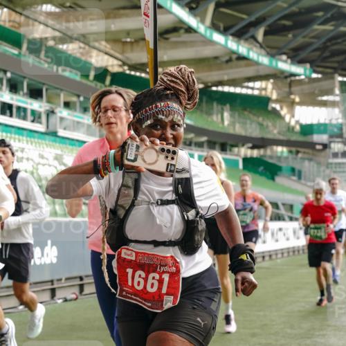 13.09.2026 - 21. swb-Marathon Bremen Michael Burmester http://msf.ph/oto/10436106 13.09.2026 13:35:20 Laufen im Stadion 170, 193, 368, 462, 496, 657, 679, 709, 916, 1015, 1026, 1048, 1280, 1321, 1396, 1432, 1444, 1553, 1560, 1607, 1703, 1726, 1772, 1784, 1827, 1965, 1974, 1977, 1992, 2335, 2338, 2451, 2511, 2578, 2641, 2650, 2688, 2735, 2789, 2791, 2894, 2933, 3090, 3179, 3191, 3345, 3406, 3472, 3547, 3555, 3588, 3660, 3708, 3709, 3720, 3801, 3904, 3914, 4014, 4200, 4290, 4500, 4546, 4561, 4880, 4967, 5000, 5151, 5229, 5332, 6669, 6864, 7023, 350 meine-sportfotos.de