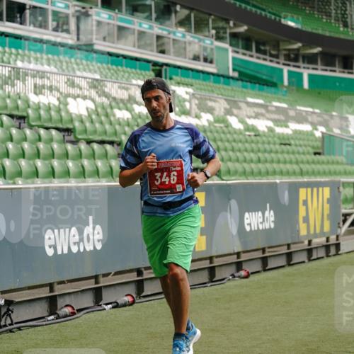 13.09.2026 - 21. swb-Marathon Bremen Michael Burmester http://msf.ph/oto/10436118 13.09.2026 12:38:44 Laufen im Stadion 277, 346, 466, 658, 807, 895, 901, 1090, 1118, 1248, 1320, 1323, 1472, 1576, 1587, 1604, 1717, 1751, 1754, 1758, 1795, 1800, 1911, 2049, 2099, 2141, 2352, 2585, 2670, 3080, 3606, 3744, 5160, 5163, 5912, 6112, 7650, 8077, 8081, 8467, 9399, 9522, 9617, 250, 272, 850, 1089, 1550, 1875, 1993, 4232, 7692, 13033 meine-sportfotos.de