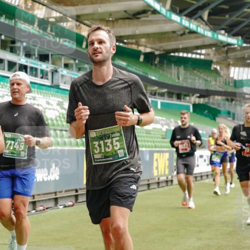 13.09.2026 - 21. swb-Marathon Bremen Michael Burmester http://msf.ph/oto/10436124 13.09.2026 13:05:37 Laufen im Stadion 109, 178, 217, 244, 287, 303, 323, 394, 430, 454, 534, 536, 565, 578, 613, 647, 784, 891, 900, 1073, 1239, 1243, 1274, 1307, 1308, 1365, 1373, 1380, 1456, 1533, 1574, 1581, 1627, 1656, 1687, 1780, 1823, 1909, 1914, 1932, 1941, 2023, 2076, 2089, 2126, 2241, 2244, 2265, 2301, 2310, 2355, 2369, 2393, 2430, 2452, 2464, 2602, 2723, 2742, 2764, 2867, 2872, 2910, 2919, 2957, 2959, 2985, 3028, 3030, 3115, 3217, 3278, 3320, 3343, 3419, 3425, 3444, 3485, 3521, 3796, 3909 meine-sportfotos.de