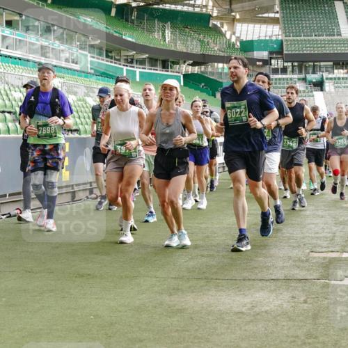 13.09.2026 - 21. swb-Marathon Bremen Michael Burmester http://msf.ph/oto/10436133 13.09.2026 13:35:31 Laufen im Stadion 170, 193, 368, 462, 491, 496, 657, 679, 709, 916, 1015, 1026, 1280, 1321, 1396, 1432, 1553, 1560, 1607, 1703, 1726, 1772, 1784, 1887, 1934, 1965, 1974, 1977, 1992, 2335, 2338, 2451, 2578, 2650, 2688, 2789, 2791, 2894, 2933, 3090, 3161, 3169, 3178, 3179, 3191, 3406, 3463, 3472, 3498, 3547, 3555, 3573, 3588, 3660, 3708, 3709, 3720, 3801, 3904, 3914, 4014, 4145, 4200, 4290, 4464, 4500, 4546, 4561, 4880, 4967, 5000, 5151, 5229, 5332, 6259, 6514, 6669, 6864, 7023, 350 meine-sportfotos.de