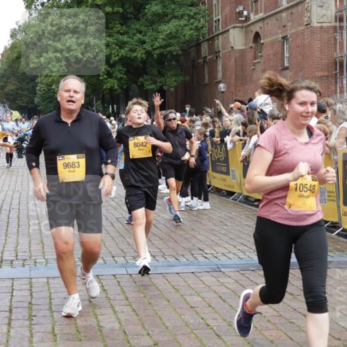 13.09.2026 - Kiel Lauf Yannick Fuchs http://msf.ph/oto/10436153 13.09.2026 09:50:16 Ziel 1366, 5184, 5254, 5535, 5619, 7864, 8023, 8042, 9549, 9683, 9793, 10074, 10108, 10487, 10491, 10548, 10653, 11565, 639, 951, 1033, 1796, 2066, 2110, 2366, 2976, 3042, 3571, 3602, 3687, 3914, 4067, 4125, 4856, 5791, 6359, 6658, 6706, 6707, 7142, 7606, 7641, 7884, 7937, 8128, 8584, 8585, 8589, 8790, 8890, 9122, 9780, 10074, 10105, 10159, 10178, 10229, 10565, 10990, 11565, 11814, 12045, 12047, 12462, 12560, 12749, 1545, 2811, 2816, 3289, 3561, 3698, 4229, 5596, 5851, 8407 meine-sportfotos.de