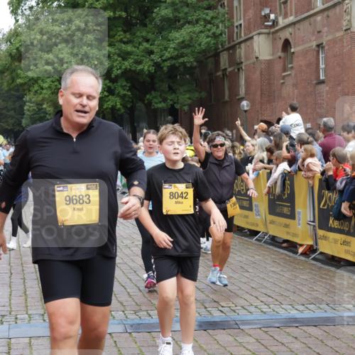 13.09.2026 - Kiel Lauf Yannick Fuchs http://msf.ph/oto/10436163 13.09.2026 09:50:17 Ziel 1366, 5184, 5254, 5535, 5619, 7864, 8023, 8042, 9549, 9683, 9793, 10108, 10487, 10491, 10548, 10653, 639, 951, 1033, 1796, 2066, 2110, 2366, 2976, 3042, 3571, 3602, 3687, 3914, 4067, 4125, 4856, 5791, 6359, 6658, 6706, 6707, 7142, 7606, 7641, 7884, 7937, 8128, 8584, 8585, 8589, 8790, 8890, 9122, 9780, 10074, 10105, 10159, 10178, 10229, 10565, 10990, 11565, 11814, 12047, 12462, 12560, 12749, 1545, 2811, 2816, 3289, 3561, 3698, 4229, 5596, 5851, 8407 meine-sportfotos.de