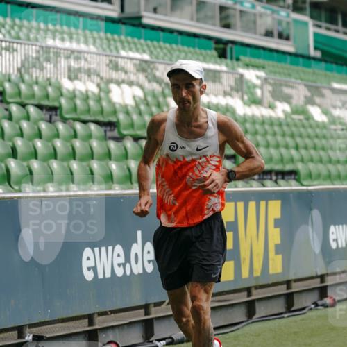 13.09.2026 - 21. swb-Marathon Bremen Michael Burmester http://msf.ph/oto/10436179 13.09.2026 12:38:48 Laufen im Stadion 277, 346, 466, 807, 895, 901, 1090, 1118, 1248, 1320, 1323, 1472, 1576, 1587, 1604, 1717, 1751, 1758, 1795, 1800, 1852, 1911, 2049, 2099, 2141, 2352, 2585, 2670, 3080, 3606, 3744, 5160, 5163, 5912, 6112, 7650, 8077, 8081, 8467, 9399, 9522, 9617, 250, 272, 850, 1089, 1550, 1875, 1993, 4232, 7692, 8075, 13033 meine-sportfotos.de