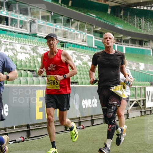 13.09.2026 - 21. swb-Marathon Bremen Michael Burmester http://msf.ph/oto/10436203 13.09.2026 10:26:09 Laufen im Stadion 10143, 10210, 10214, 10228, 10312, 10318, 10319, 10336, 10342, 10346, 10352, 10358, 10398, 10436, 10445, 10447, 10454, 10456, 10464, 10504, 10536, 10541, 10583, 10593, 10632, 10735, 10742, 10775, 10806, 10807, 10816, 10861, 10866, 10873, 10987, 10988, 10992, 11015, 11019, 11020, 11063, 11088, 11108, 11130, 11135, 11155, 11187, 11199, 11209, 11232, 11265, 11279, 11312, 11375, 11447, 11468, 11527, 11607, 11615, 11704, 11758, 11948, 12281, 12406, 12426 meine-sportfotos.de