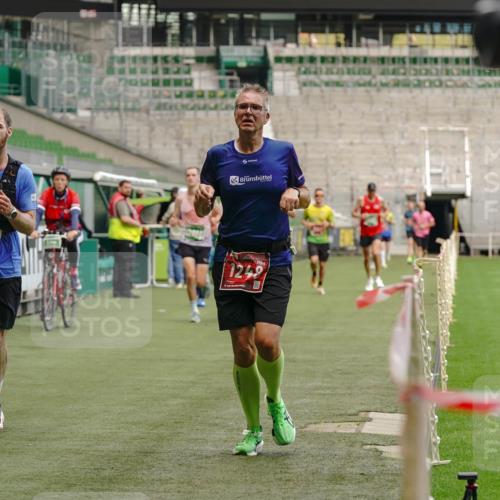 13.09.2026 - 21. swb-Marathon Bremen Michael Burmester http://msf.ph/oto/10436226 13.09.2026 12:38:53 Laufen im Stadion 277, 346, 807, 895, 901, 1090, 1118, 1248, 1320, 1323, 1472, 1576, 1587, 1604, 1717, 1751, 1758, 1795, 1800, 1852, 1911, 2049, 2099, 2141, 2352, 2585, 2670, 3080, 3606, 3744, 5160, 5163, 5912, 6112, 7650, 8077, 8081, 8467, 9399, 9522, 9617, 9630, 250, 272, 850, 1089, 1550, 1875, 1993, 4232, 7692, 8075, 13033 meine-sportfotos.de
