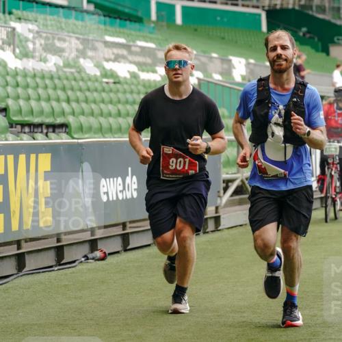 13.09.2026 - 21. swb-Marathon Bremen Michael Burmester http://msf.ph/oto/10436273 13.09.2026 12:38:55 Laufen im Stadion 277, 346, 807, 895, 901, 1090, 1118, 1248, 1320, 1323, 1472, 1576, 1587, 1604, 1717, 1751, 1758, 1795, 1800, 1852, 1911, 2049, 2099, 2141, 2352, 2585, 2670, 3080, 3606, 3744, 5160, 5163, 5912, 6112, 7650, 8077, 8081, 8467, 9399, 9522, 9617, 9630, 250, 272, 850, 1089, 1550, 1875, 1993, 4232, 7692, 8075, 13033 meine-sportfotos.de