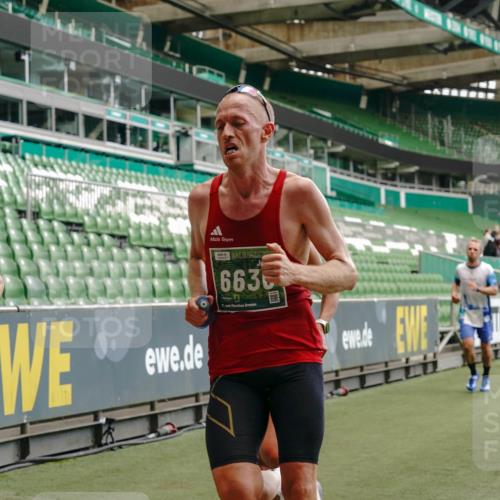 13.09.2026 - 21. swb-Marathon Bremen Michael Burmester http://msf.ph/oto/10436384 13.09.2026 12:39:01 Laufen im Stadion 277, 346, 807, 895, 901, 1090, 1118, 1248, 1320, 1323, 1472, 1508, 1576, 1587, 1604, 1717, 1751, 1758, 1795, 1800, 1852, 1911, 2049, 2099, 2141, 2352, 2670, 3080, 3606, 3744, 5160, 5163, 5912, 6112, 7650, 8077, 8081, 8467, 9399, 9522, 9617, 9630, 13080, 250, 272, 365, 850, 1089, 1288, 1550, 1875, 1993, 4232, 7692, 8075, 13033 meine-sportfotos.de