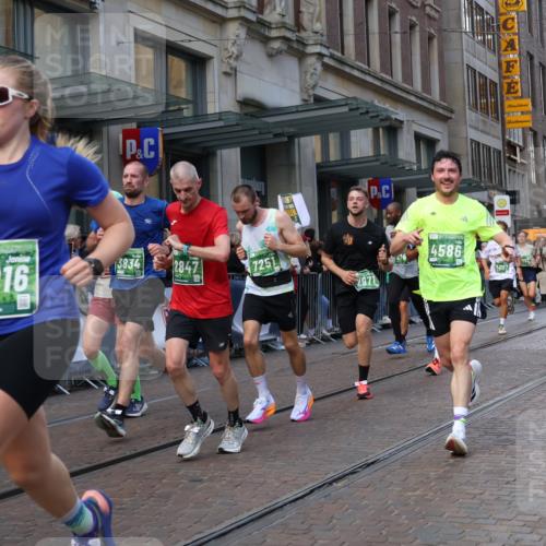 13.09.2026 - 21. swb-Marathon Bremen Strokosch-Dieckow http://msf.ph/oto/10436437 13.09.2026 13:14:27 Ziel 199, 615, 616, 889, 1455, 1748, 2251, 2847, 2971, 2997, 3012, 3057, 3175, 3206, 3821, 3834, 4097, 4226, 4246, 4569, 4586, 4685, 4968, 5239, 5315, 5649, 5796, 5962, 6379, 6404, 6472, 7251, 7782, 8366, 8409, 9242, 9523, 9797, 10016, 13141, 107, 235, 376, 469, 1043, 1125, 1492, 1542, 1814, 1998, 2043, 2084, 2203, 2913, 2922, 3085, 3545, 4452, 4728, 5794, 5836, 5986, 6130, 6145, 6506, 7029, 7591, 7659, 7963, 8919, 9783 meine-sportfotos.de