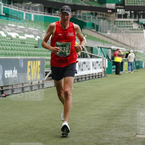 13.09.2026 - 21. swb-Marathon Bremen Michael Burmester http://msf.ph/oto/10436456 13.09.2026 12:39:04 Laufen im Stadion 277, 346, 807, 895, 901, 1090, 1118, 1248, 1320, 1323, 1472, 1508, 1576, 1587, 1604, 1717, 1751, 1758, 1795, 1800, 1852, 1911, 2049, 2099, 2141, 2352, 2670, 3080, 3606, 3744, 5160, 5163, 5912, 6112, 6630, 7650, 8077, 8081, 8467, 9399, 9522, 9617, 9630, 10034, 13080, 250, 272, 365, 850, 1089, 1288, 1550, 1875, 1993, 4232, 7692, 8075, 13033 meine-sportfotos.de