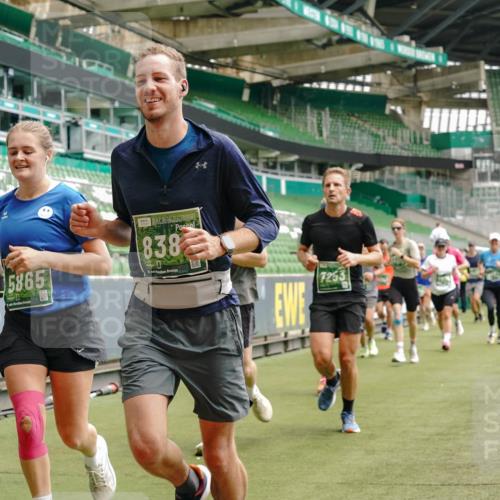 13.09.2026 - 21. swb-Marathon Bremen Michael Burmester http://msf.ph/oto/10436470 13.09.2026 13:05:43 Laufen im Stadion 109, 178, 217, 244, 287, 303, 323, 394, 430, 454, 536, 565, 578, 613, 647, 784, 891, 900, 1073, 1239, 1243, 1274, 1307, 1308, 1365, 1373, 1380, 1456, 1533, 1574, 1581, 1627, 1656, 1687, 1780, 1823, 1909, 1914, 1932, 1941, 2023, 2076, 2089, 2126, 2241, 2244, 2265, 2275, 2301, 2310, 2355, 2356, 2369, 2393, 2430, 2452, 2464, 2602, 2723, 2742, 2764, 2867, 2872, 2902, 2910, 2919, 2957, 2959, 2985, 3028, 3030, 3115, 3217, 3278, 3320, 3343, 3419, 3444, 3485, 3521, 3796, 3909 meine-sportfotos.de