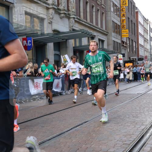 13.09.2026 - 21. swb-Marathon Bremen Strokosch-Dieckow http://msf.ph/oto/10436575 13.09.2026 13:14:29 Ziel 199, 615, 616, 889, 1455, 1510, 1748, 2251, 2847, 2971, 2997, 3012, 3057, 3175, 3206, 3504, 3834, 4097, 4226, 4246, 4569, 4586, 4685, 4968, 5239, 5315, 5471, 5649, 5796, 5962, 6379, 6404, 6472, 6528, 7251, 7782, 8238, 8366, 8409, 9242, 9523, 9797, 10016, 13141, 107, 235, 376, 469, 1043, 1125, 1492, 1542, 1814, 1998, 2043, 2084, 2203, 2913, 2922, 3085, 3545, 3821, 4452, 4685, 4728, 5794, 5836, 5986, 6130, 6506, 7591, 7659, 8919, 9783 meine-sportfotos.de