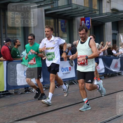 13.09.2026 - 21. swb-Marathon Bremen Strokosch-Dieckow http://msf.ph/oto/10436639 13.09.2026 13:14:31 Ziel 199, 615, 616, 889, 1455, 1510, 1748, 2251, 2383, 2847, 2971, 2997, 3012, 3057, 3175, 3206, 3504, 3717, 3834, 4097, 4226, 4246, 4569, 4586, 4968, 5239, 5298, 5315, 5471, 5649, 5796, 5962, 6379, 6404, 6472, 6528, 7251, 7782, 8238, 8366, 8409, 9242, 9523, 9797, 10016, 13141, 107, 235, 376, 469, 1043, 1125, 1492, 1542, 1814, 1998, 2043, 2084, 2203, 2913, 2922, 3085, 3545, 3821, 4452, 4685, 4728, 5794, 5836, 5986, 6130, 6506, 7591, 7659, 8919, 9783 meine-sportfotos.de