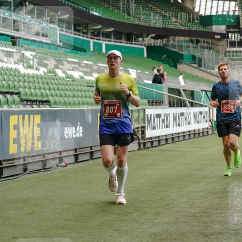 13.09.2026 - 21. swb-Marathon Bremen Michael Burmester http://msf.ph/oto/10436729 13.09.2026 12:39:18 Laufen im Stadion 277, 346, 453, 807, 895, 901, 1118, 1248, 1320, 1323, 1379, 1472, 1508, 1540, 1576, 1587, 1604, 1717, 1751, 1758, 1795, 1800, 1852, 1911, 2049, 2099, 2141, 2352, 2670, 3080, 3606, 3744, 5160, 5163, 5912, 6112, 6630, 7118, 7650, 8077, 8467, 9399, 9522, 9617, 9630, 10034, 13080, 365, 850, 1288, 1550, 1875, 1993, 4232, 7692, 7768, 8075, 13033 meine-sportfotos.de