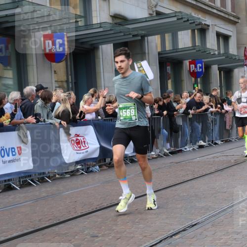 13.09.2026 - 21. swb-Marathon Bremen Strokosch-Dieckow http://msf.ph/oto/10436767 13.09.2026 13:14:34 Ziel 615, 616, 889, 1455, 1510, 1748, 2251, 2383, 2847, 2971, 2997, 3012, 3057, 3175, 3206, 3504, 3717, 4097, 4226, 4246, 4569, 4586, 4968, 5294, 5298, 5315, 5417, 5471, 5649, 5796, 5962, 6379, 6404, 6472, 6521, 6528, 6717, 7190, 7251, 7782, 8238, 8409, 9523, 9797, 10016, 13141, 107, 199, 376, 469, 1043, 1125, 1492, 1542, 1814, 2043, 2084, 2203, 2913, 2922, 3085, 3545, 3821, 3834, 4452, 4685, 4728, 5239, 5794, 5836, 5986, 6130, 6506, 7591, 7659, 8919, 9783 meine-sportfotos.de