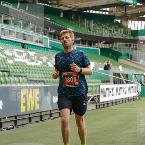 13.09.2026 - 21. swb-Marathon Bremen Michael Burmester http://msf.ph/oto/10436778 13.09.2026 12:39:21 Laufen im Stadion 277, 346, 453, 807, 895, 901, 1118, 1248, 1320, 1323, 1379, 1472, 1508, 1540, 1576, 1587, 1604, 1717, 1751, 1758, 1795, 1800, 1852, 1911, 2049, 2099, 2141, 2352, 2670, 3080, 3606, 3744, 5160, 5163, 5912, 6112, 6630, 7118, 7650, 8077, 8467, 9399, 9522, 9617, 9630, 10034, 13080, 365, 850, 1288, 1550, 1875, 1993, 4232, 7692, 7768, 8075, 13033 meine-sportfotos.de