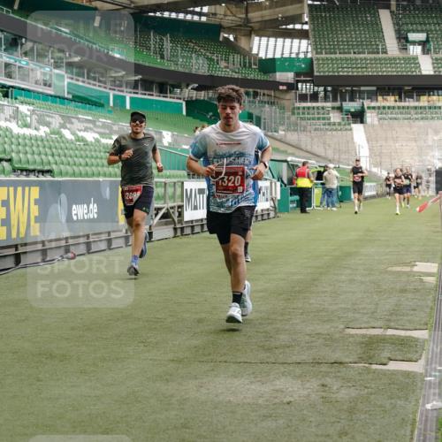 13.09.2026 - 21. swb-Marathon Bremen Michael Burmester http://msf.ph/oto/10436889 13.09.2026 12:39:28 Laufen im Stadion 277, 346, 453, 807, 901, 1118, 1248, 1320, 1323, 1379, 1472, 1508, 1540, 1576, 1587, 1717, 1751, 1758, 1795, 1800, 1852, 1911, 2049, 2099, 2141, 2352, 3080, 3606, 3744, 5160, 5163, 5912, 6112, 6630, 7118, 7650, 8077, 8467, 9399, 9522, 9617, 9630, 10034, 13080, 365, 850, 1288, 1485, 1550, 1875, 1993, 4232, 7692, 7768, 8075, 13033 meine-sportfotos.de