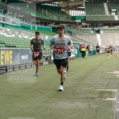 13.09.2026 - 21. swb-Marathon Bremen Michael Burmester http://msf.ph/oto/10436902 13.09.2026 12:39:28 Laufen im Stadion 277, 346, 453, 807, 901, 1118, 1248, 1320, 1323, 1379, 1472, 1508, 1540, 1576, 1587, 1717, 1751, 1758, 1795, 1800, 1852, 1911, 2049, 2099, 2141, 2352, 3080, 3606, 3744, 5160, 5163, 5912, 6112, 6630, 7118, 7650, 8077, 8467, 9399, 9522, 9617, 9630, 10034, 13080, 365, 850, 1288, 1485, 1550, 1875, 1993, 4232, 7692, 7768, 8075, 13033 meine-sportfotos.de
