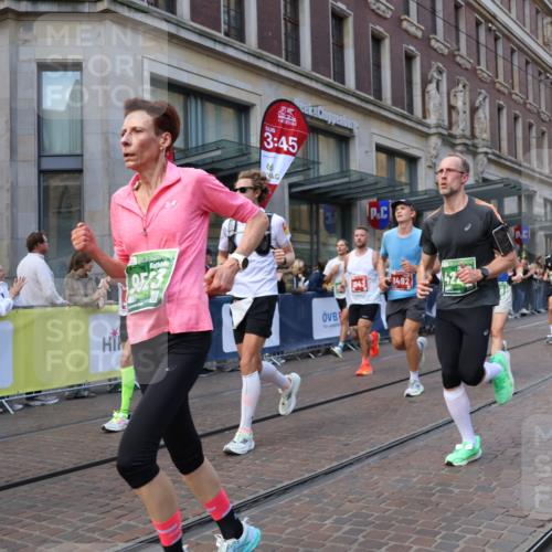 13.09.2026 - 21. swb-Marathon Bremen Strokosch-Dieckow http://msf.ph/oto/10436975 13.09.2026 13:14:38 Ziel 615, 616, 889, 1455, 1510, 1748, 2383, 2847, 3057, 3175, 3206, 3504, 3717, 4097, 4226, 4246, 4382, 4569, 4968, 4992, 5294, 5298, 5315, 5417, 5471, 5649, 5796, 5962, 6351, 6379, 6404, 6472, 6521, 6528, 6717, 7190, 7251, 7432, 8238, 8409, 9363, 9523, 9797, 13141, 199, 376, 469, 1043, 1125, 1492, 1814, 2203, 2251, 2913, 2971, 2997, 3012, 3085, 3545, 3821, 3834, 4452, 4586, 4685, 5239, 5794, 5836, 5986, 6130, 6506, 7659, 9783 meine-sportfotos.de
